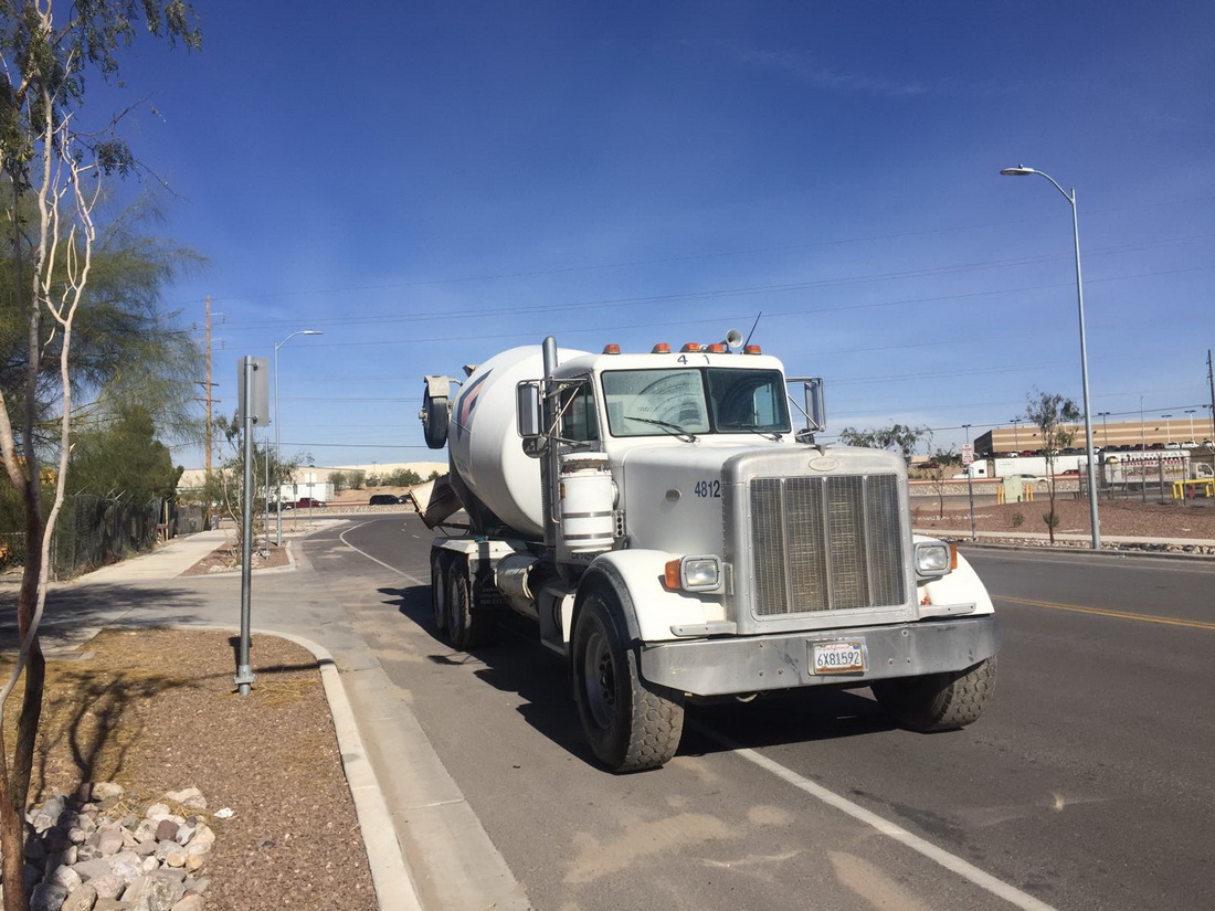 Concrete Mixers Troca de cemento Peterbilt